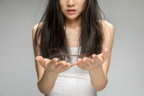 1674330056564068.jpg 攝圖網(wǎng)_501236478_banner_美女脫發(fā)困擾(非企業(yè)商用).jpg