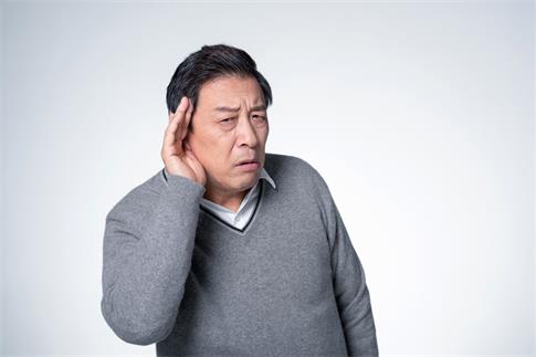 1687857749503627.jpg 攝圖網(wǎng)_501701788_banner_聽(tīng)不清聲音的老人(企業(yè)商用).jpg